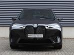 BMW iX xDrive40 | High Executive | Sportpakket | Panodak Sky, Auto's, BMW, Automaat, Stof, Gebruikt, Met garantie (alle)