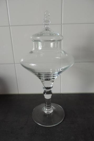 Nieuwe glazen pot van 31 cm hoog beschikbaar voor biedingen