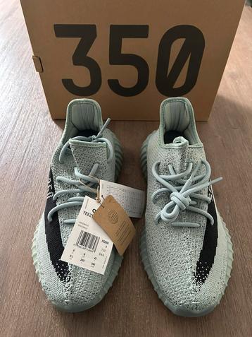 Yeezy Boost 350 V2 'Salt' - Maat 42 beschikbaar voor biedingen
