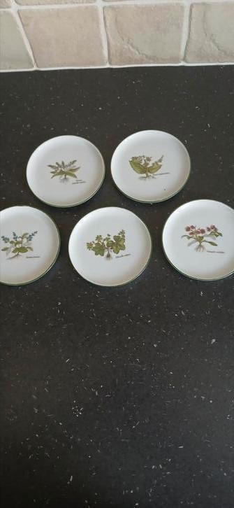 5 Petit fours bordjes of theetips beschikbaar voor biedingen