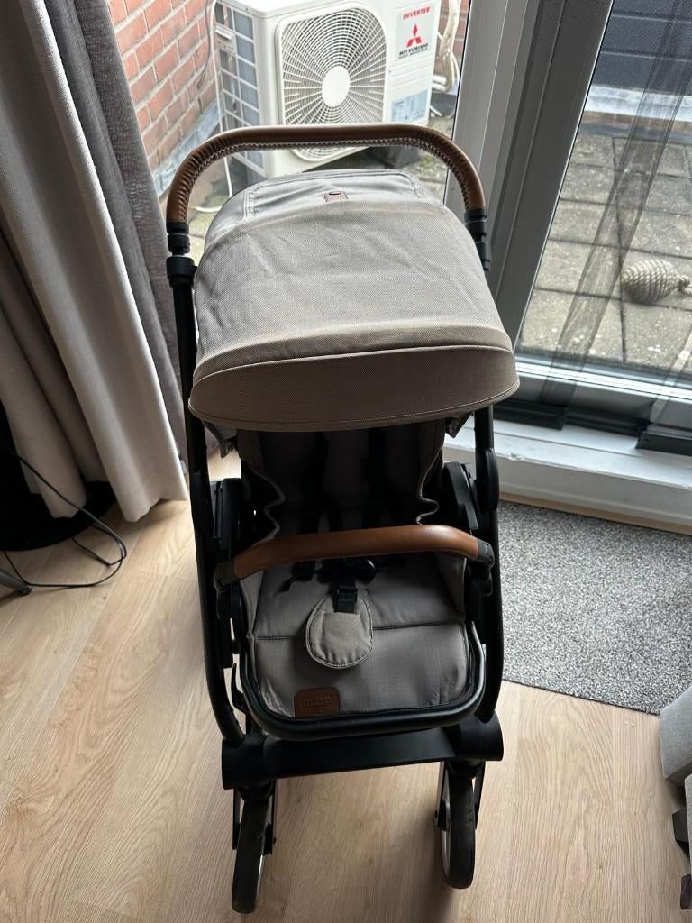 Kinderwagen Mutsy Nio, Kinderen en Baby's, Kinderwagens en Combinaties, Gebruikt, Kinderwagen, Mutsy, Verstelbare duwstang, Ophalen