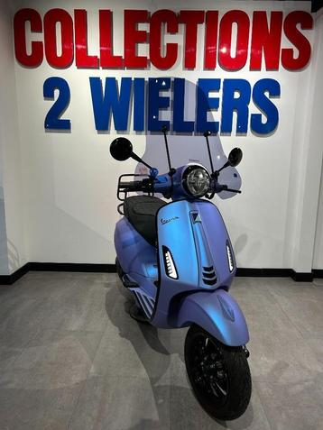 Vespa Primavera 01-2023 Amethyst Blue Custom IN NIEUWSTAAT beschikbaar voor biedingen
