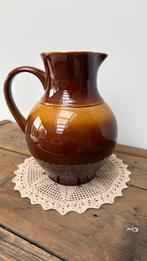 Kan - Vaas - Bruin/Oker, Huis en Inrichting, Woonaccessoires | Vazen, Ophalen, Gebruikt, Geel, Aardewerk of Porselein