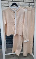 Nieuwe 2-delige beige set, Moocci Paris, Ophalen of Verzenden, Nieuw