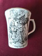 Porseleinen beker Alice in Wonderland, Verzamelen, Disney, Ophalen of Verzenden, Overige figuren, Zo goed als nieuw, Servies
