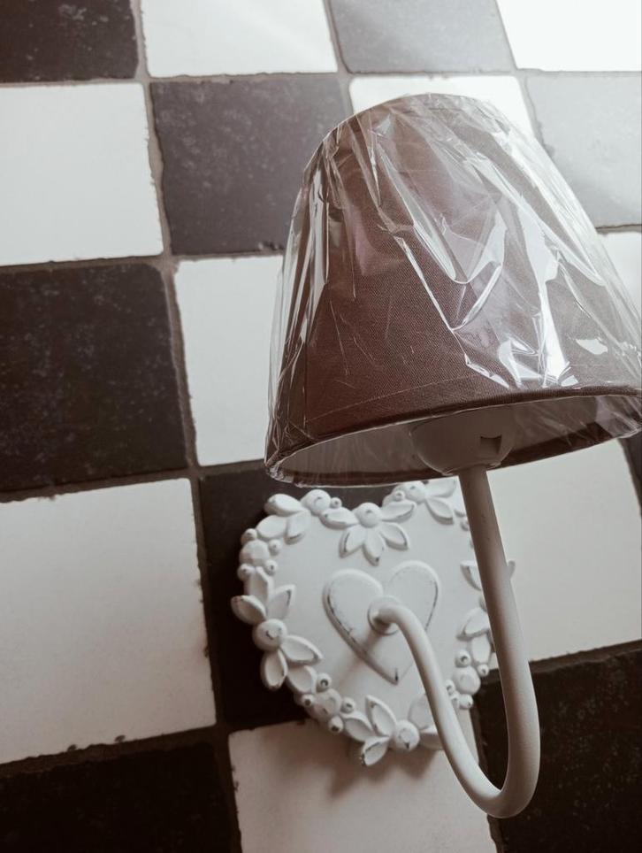 Clayre en Eef wandlampje 1 stuk grijs/wit hartjes nieuw!, Huis en Inrichting, Lampen | Wandlampen, Nieuw, Kunststof, Stof, Ophalen of Verzenden