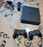 PS4  Slim  met 2 controllers + oplaadstation, Spelcomputers en Games, Spelcomputers | Sony PlayStation 4, Ophalen, Gebruikt, Met 2 controllers