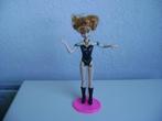 barbie anna  frozen met vast blauw pakje ketting en laarzen, Ophalen of Verzenden, Zo goed als nieuw, Barbie