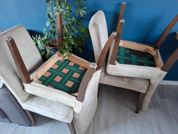 4 IKEA Stoelen met Beige/Grijze Hoezen