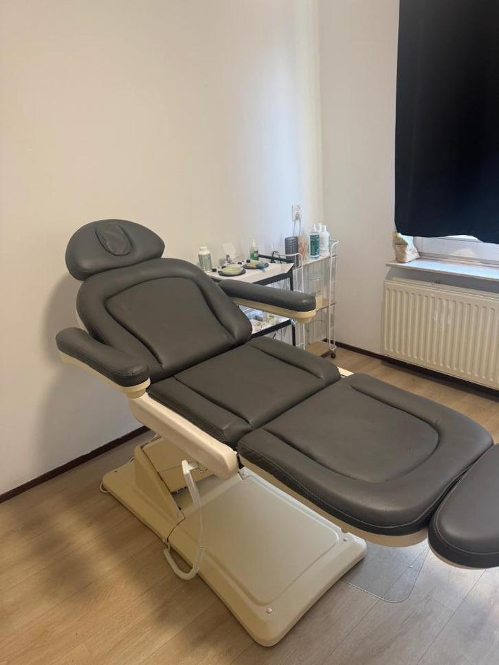 Elektrische drie motorische behandelstoel, Sport en Fitness, Gezondheidsproducten en Wellness, Gebruikt, Overige typen, Ophalen