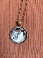 Ketting 3d maan bronskleurig, Sieraden, Tassen en Uiterlijk, Kettingen, Ophalen of Verzenden, Nieuw, Overige materialen