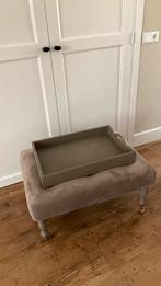 Prachtige gecapitoneerde hocker met dienblad, Ophalen, 75 tot 100 cm, Zo goed als nieuw, Stof