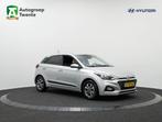 Hyundai i20 1.0 T-GDI Comfort | Navigatie full map + CarPlay, Auto's, Origineel Nederlands, Te koop, Zilver of Grijs, 5 stoelen