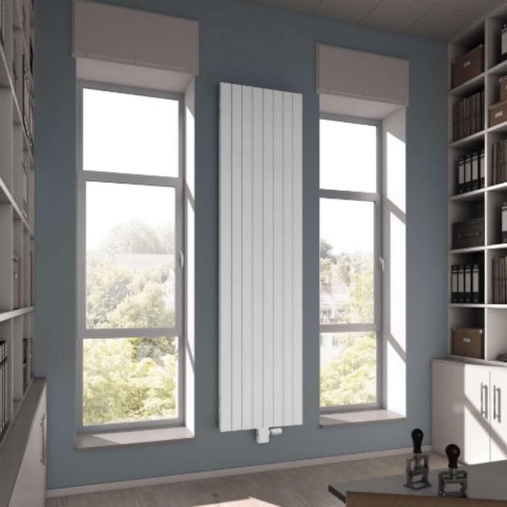 Nieuwe Vasco Viola V1-ZB en V2-ZB verticale radiatoren, Doe-het-zelf en Verbouw, Verwarming en Radiatoren, Nieuw, Radiator, 800 watt of meer