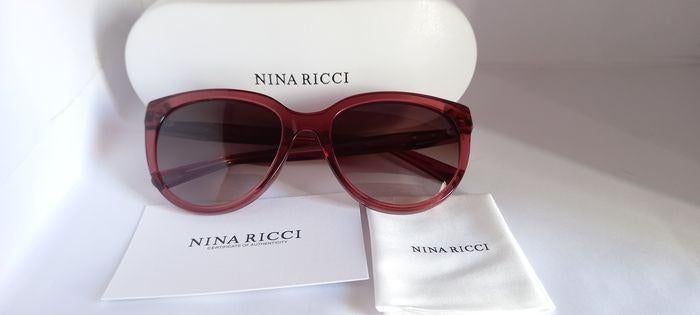 Nina Ricci - Classic look - NEW - Zonnebril, Sieraden, Tassen en Uiterlijk, Zonnebrillen en Brillen | Dames, Overige merken, Zonnebril