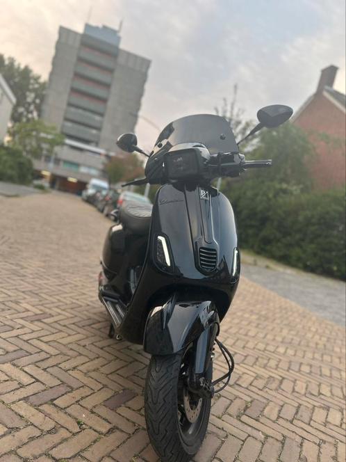 Vespa s50 full option, Fietsen en Brommers, Scooters | Vespa, Gebruikt, Vespa S, Maximaal 45 km/u, Benzine, Ophalen