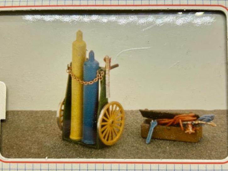 Autogeen gasflessen 1/43 New, Hobby en Vrije tijd, Modelbouw | Auto's en Voertuigen, Nieuw, Auto, 1:32 tot 1:50, Overige merken