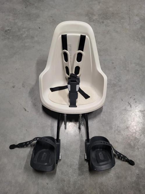 Bobike One mini wit, Fietsen en Brommers, Fietsaccessoires | Fietsstoeltjes, Gebruikt, Voorzitje, Voetsteuntjes, Ophalen of Verzenden