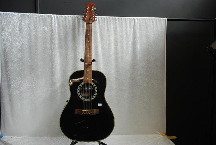 Stagg A1012-BK 12 snarige semi akoestisch, Ovation model, Muziek en Instrumenten, Instrumenten | Onderdelen, Gebruikt, Akoestische gitaar