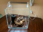 Superfish Scaper Qube 25, Dieren en Toebehoren, Vissen | Aquaria en Toebehoren, Ophalen, Gebruikt, Leeg aquarium