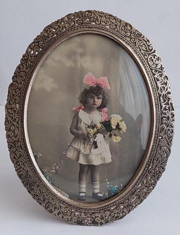 Hollands zilveren fotolijst, met bol glas, 12 x 9.5 cm.  beschikbaar voor biedingen