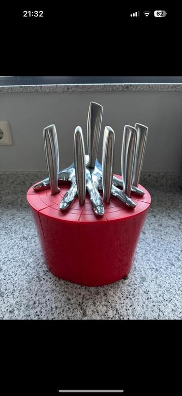 Raffaele Lannello five finger messenset beschikbaar voor biedingen