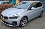 BMW 2-Serie Gran Tourer 218i 140pk 7p. Aut 2019 Grijs, Auto's, 2-Serie Gran Tourer, 7 stoelen, 83 €/maand, USB