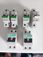 Aardlekschakelaar en groepenschakelaars, Ophalen of Verzenden, Zo goed als nieuw, Schakelaar