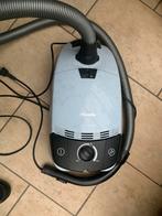 Miele Stofzuiger  Voor Onderdelen/Opknappen, Witgoed en Apparatuur, Stofzuiger, 1600 tot 2000 watt, Niet werkend, Ophalen