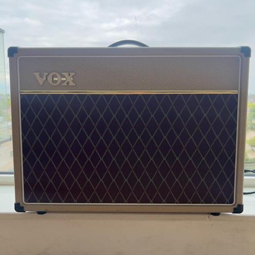 VOX AC15C1-TN Limited Edition 2-Channel 15-Watt 1x12" Guitar, Muziek en Instrumenten, Versterkers | Bas en Gitaar, Zo goed als nieuw