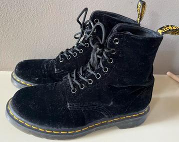 Dr. Martens 1460 Pascal Velvet maat 39 beschikbaar voor biedingen