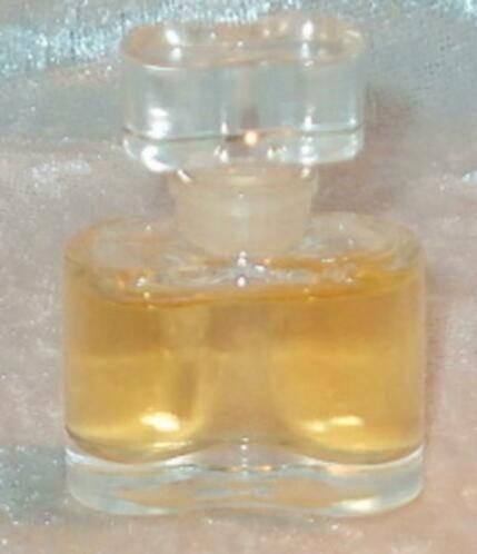 Mooie parfum mini Estee lauder white linen, Verzamelen, Parfumverzamelingen, Zo goed als nieuw, Miniatuur, Gevuld, Ophalen of Verzenden