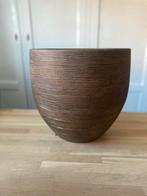Bruine Bloempot met Gouden Accent - 38x36cm, Tuin en Terras, Bloempotten, 25 tot 40 cm, Overige materialen, Rond, Binnen