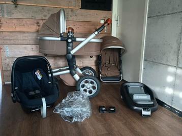 Complete Joolz Day Earth Turtle Green + Familyfix &Maxi cosi beschikbaar voor biedingen