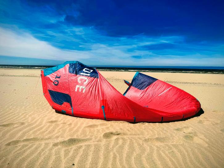 Duotone Dice 10m2 ZGAN, Watersport en Boten, Kitesurfen, Zo goed als nieuw, Kite, 10 m², Geen board, Ophalen