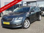 Skoda Octavia Combi 1.0 TSI Gr. Clever Edition TREKHAAK AUTO, Gebruikt, Origineel Nederlands, 3 cilinders, Zilver of Grijs