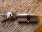 Nieuwe cilinder 40/40 met 3 sleutels, Ophalen of Verzenden, Nieuw, Overige materialen, Slot