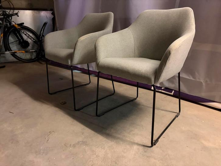 2 Eetkamerstoelen in Zeer Goede Conditie, Huis en Inrichting, Stoelen, Zo goed als nieuw, Twee, Stof, Overige kleuren, Ophalen