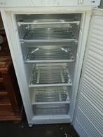 Vriezer Vrieskast: Whirlpool, 2 vakken zonder klep, Minder dan 60 cm, Zo goed als nieuw, Nb, Nb
