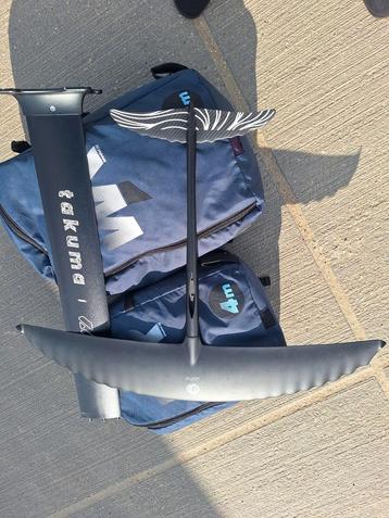 Wingset Takuma carbon board met 2x wing. Wingfoil set beschikbaar voor biedingen