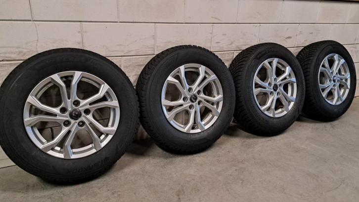 Nieuwe winterbanden Renault Captur Kadjar Symbioz 215/65/16, Auto-onderdelen, Banden en Velgen, Banden en Velgen, Winterbanden