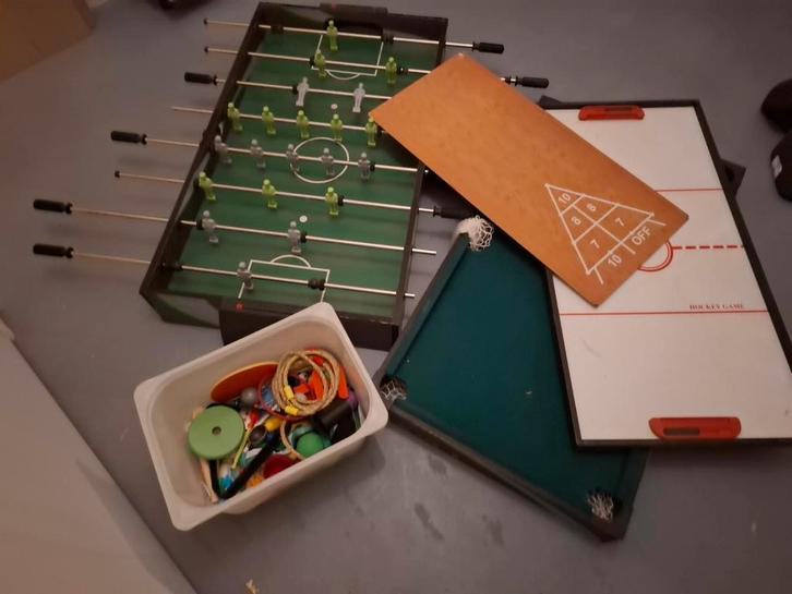 Spelletjestafel met diverse spellen, Kinderen en Baby's, Speelgoed | Buiten | Actiespeelgoed, Gebruikt, Ophalen