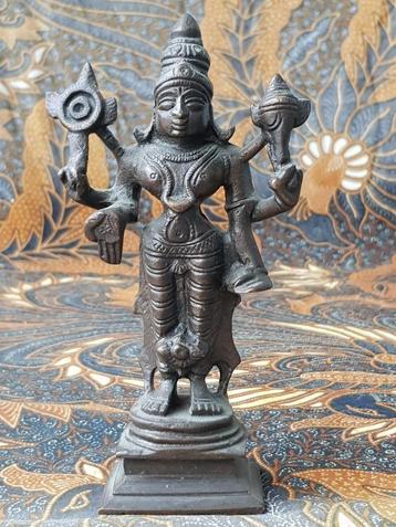 Prachtig zwaar antiek brons tempelbeeldje uit India 15 cm. beschikbaar voor biedingen