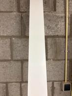 Plint 1,5 x 9 cm (lengte: 2,4 meter), Ophalen, Zo goed als nieuw, Mdf, 200 tot 250 cm