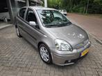 Toyota Yaris 1.5 VVT-i T-Sport | 2E EIGENAAR | 12MND GARANTI, Gebruikt, 4 cilinders, 400 kg, Bedrijf