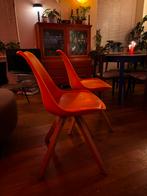 Twee oranje kuipstoeltjes, Huis en Inrichting, Ophalen, Kunststof, Gebruikt, Twee