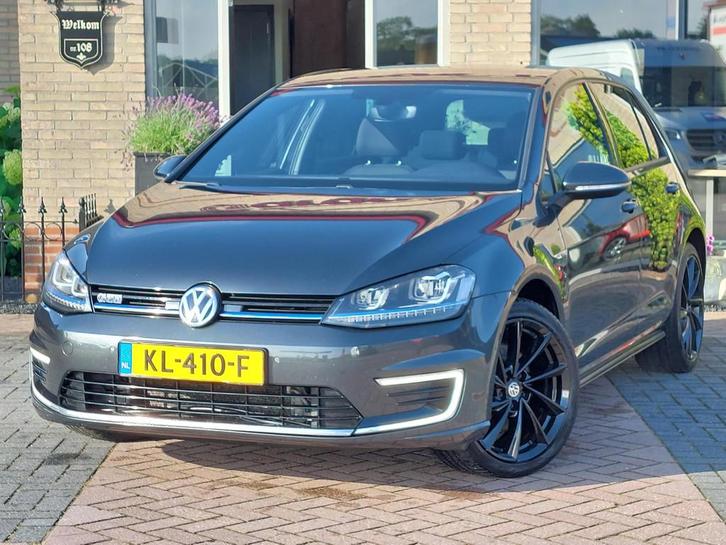 Volkswagen Golf 1.4 TSI GTE Connected Series | Trekhaak | NL, Auto's, Volkswagen, Bedrijf, Te koop, Golf, ABS, Airbags, Airconditioning
