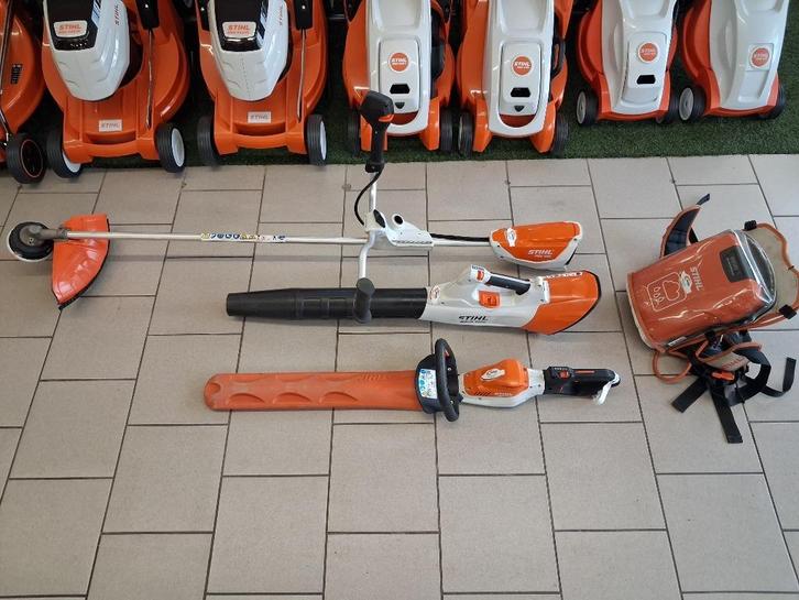STIHL ACCU startpakket BGA100 - AR1000 - FSA130 - HSA94R, Tuin en Terras, Bladblazers, Gebruikt, Accu, Ophalen