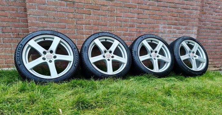 VERKOCHT❗️5x114.3 18' ENZO Michelin All season crossclimate, Auto-onderdelen, Banden en Velgen, Band(en), All Season, 18 inch