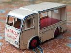 Electric Van oud Dinky Toys model uit Engeland 8,4 cm., Ophalen of Verzenden